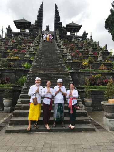 Paket wisata murah ke ubud dengan sopir yang ramah
