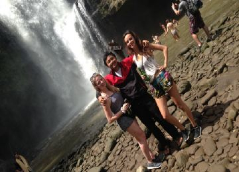 Tegenungan Waterfall